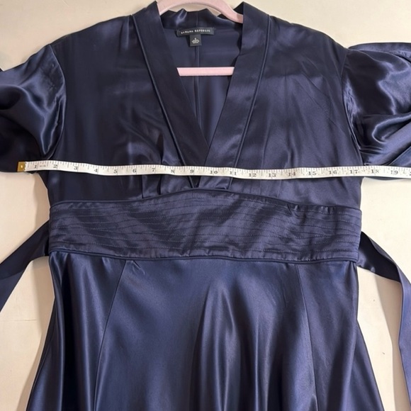 100% Silk Banana Republic-Navy Blue Y2K Kimono style maxi dress in Size 6 - Picture 9 of 9